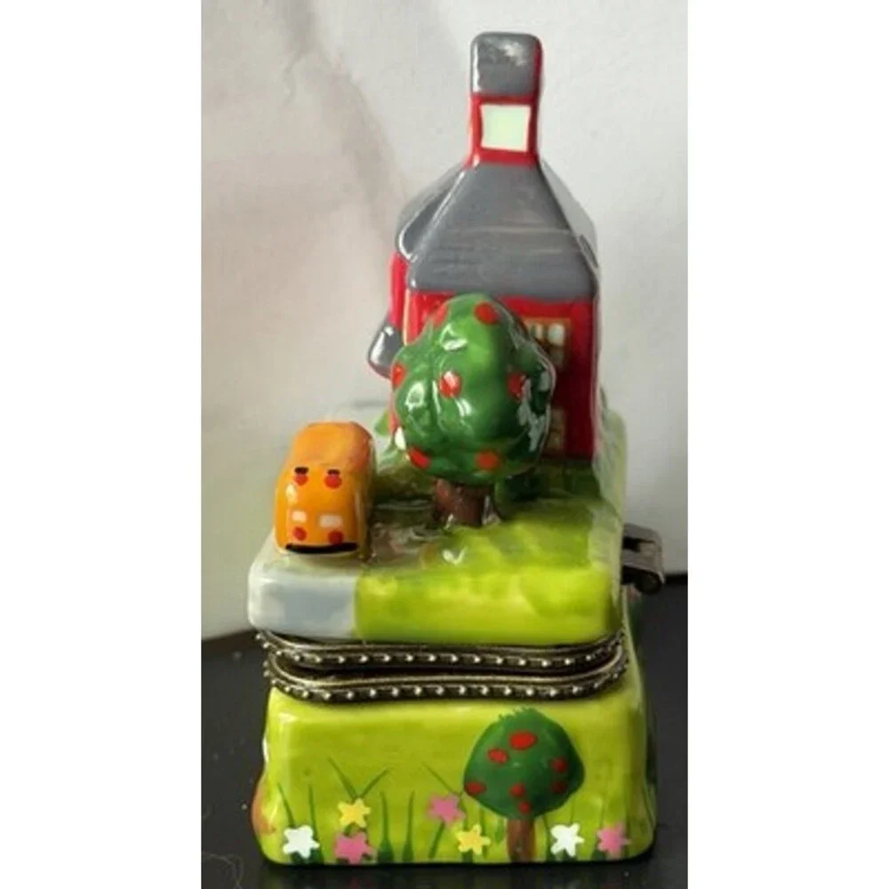 Little Red School House Teacher Bus Hinged Trinket Box and apple inside